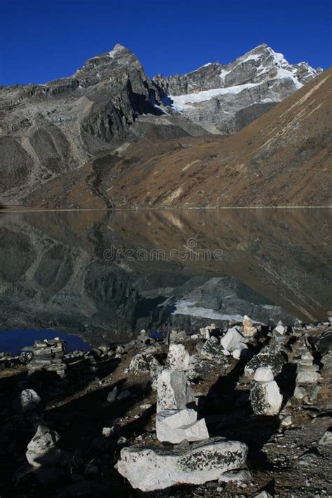 The Sacred Lakes In Gokyo Stock Photo Image Of Buddhism 7201642