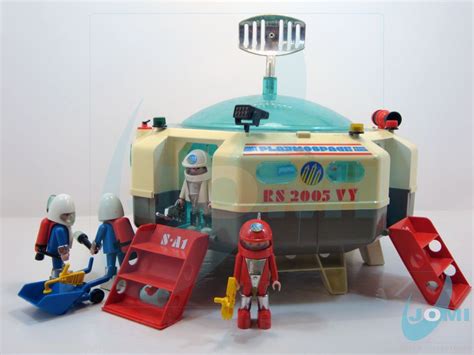 PlaymoSpace 3536 Space Station | Playmobil toys, Retro toys, Toys