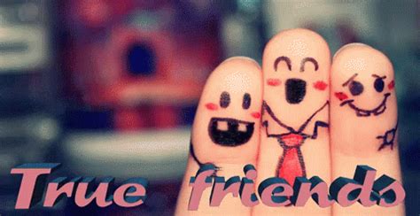 Three Friends Photo GIFs | Tenor