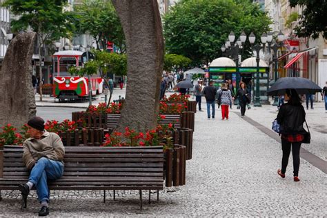 Refer Ncia De Curitiba Cal Ad O Da Rua Xv De Novembro Completa Anos