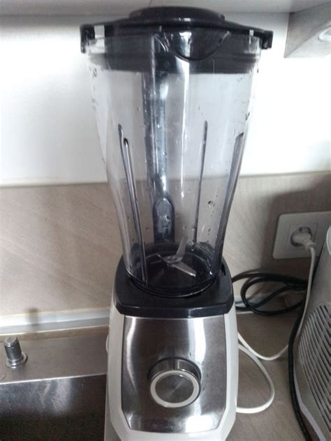 Achetez Blender Blanc Occasion Annonce Vente Chens Sur L Man