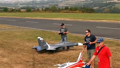 Amazing Rc Jet Model Show With A Jet Team Of Two Sukhoi Su Mk Elster