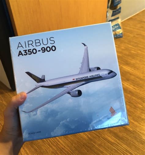 Singapore Airlines Airbus A350 900 Model 1400 Hobbies And Toys Memorabilia And Collectibles Fan