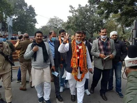 In Meerut Bjp Sp Aap And Independents Filled Their Nomination Papers For The Remaining 2 Days