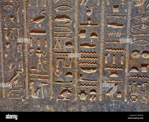 Hieroglyphen Fotos und Bildmaterial in hoher Auflösung Alamy