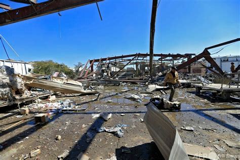 内戦のイエメン、空爆で破壊された首都サヌアの空港 写真23枚 国際ニュース：afpbb News