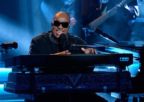 Stevie Wonder's star-studded tribute - CBS News