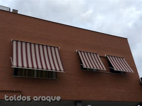 Instalación de 3 toldos portada cofre en Valdemoro Madrid Empresa