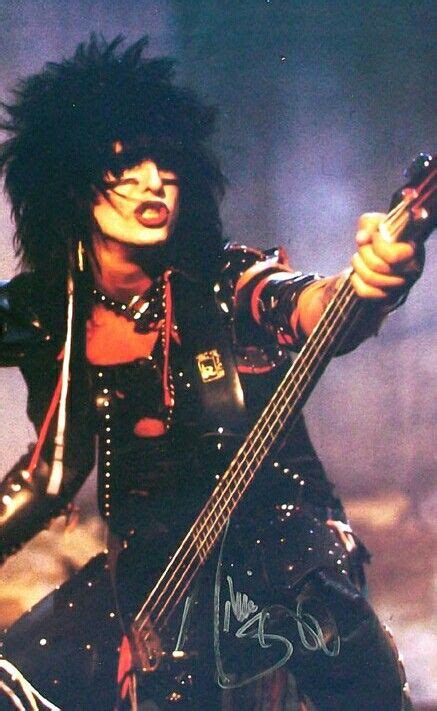 He S Got The Looks That Kill Nikki Sixx Motley Crue Motley