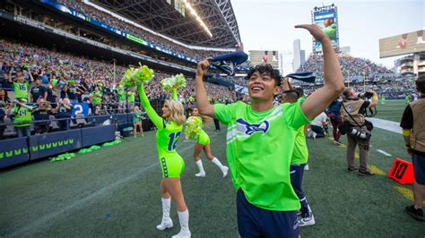 PHOTOS Top Shots Of Seahawks Dancer Rylan From The 2022 Season