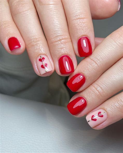 Glamorous Red Nails For Sophisticated Fingertips