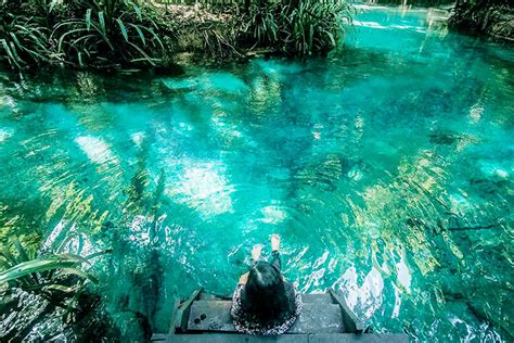 Kali Biru Sungai Paling Jernih Bak Kristal Dijaga Buaya Putih