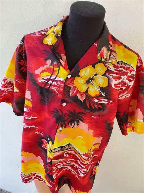 Hawaiian Shirt 1970s Aloha Gem