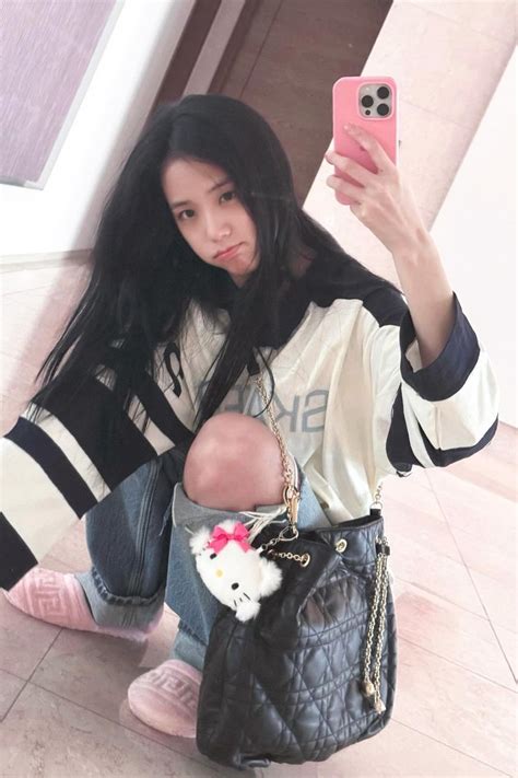 Jisoo Instagram March 12 2024 Star Style
