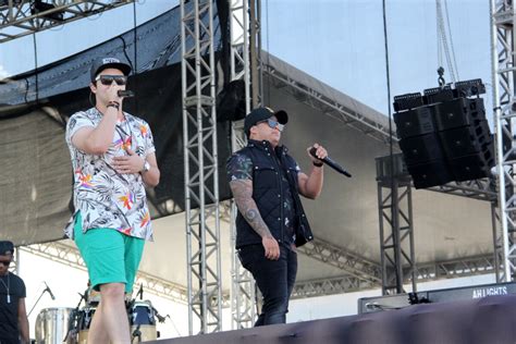 Foto Dupla Matheus e Kauan se apresentam no Canta Niterói Purepeople