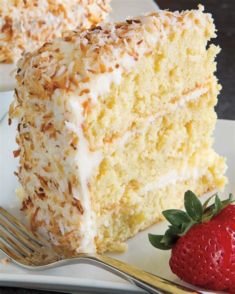 Pineapple Coconut Cake With Coconut Milk