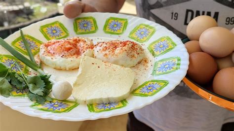 ПЪРЖЕНИ ЯЙЦА НА ОЧИ - ДАМСКО ЩАСТИЕ! ЕФЕКТНИ, СПОЛУЧЛИВИ И МНОГО ВКУСНИ ...