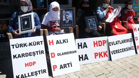 Evlat nöbetindeki ailelerin HDP direnişi