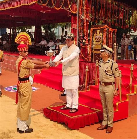 सरहद पर खड़े जवानों के कारण ही हम अपने घरों में सुरक्षित पुष्कर सिंह धामी केंद्रीयकृत