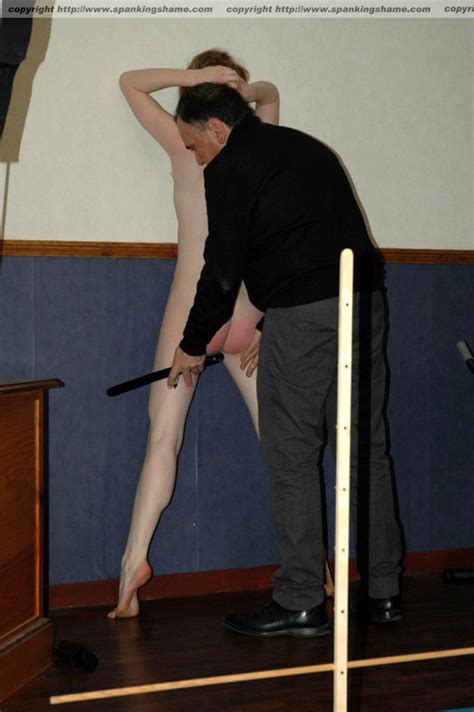 Slim Body Redhead Teen Gets Her Bare Ass Sp XXX Dessert Picture