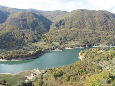 Lago Di Turano Dove Si Trova E Cosa Vedere Guida Viaggiamo