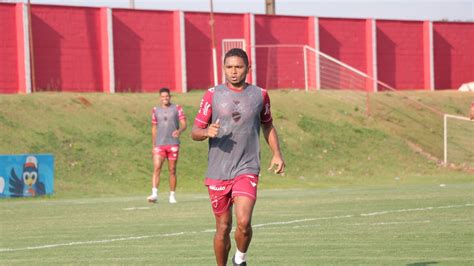 Vila Nova Rescinde Contrato Deivid Que Fez S Tr S Jogos No Ano