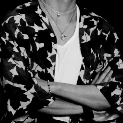 Pin By On Thv Taehyung Jeon Jungkook Hot Kim Taehyung