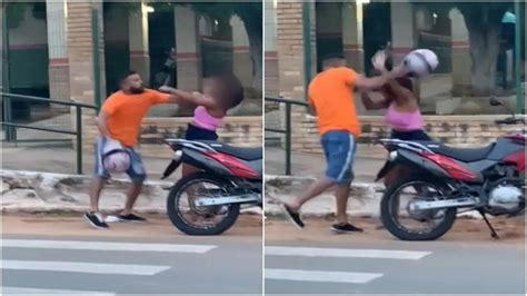 Polícia procura homem que agrediu mulher soco e golpe de capacete