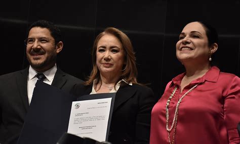 Solicitan juicio político contra ministra Yasmín Esquivel por plagio