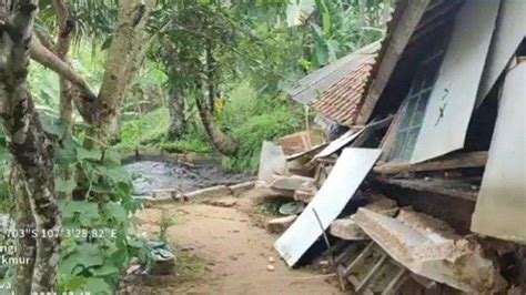 Rumah Warga Rusak Imbas Pergeseran Tanah Di Sukamakmur Bogor Tak Ada