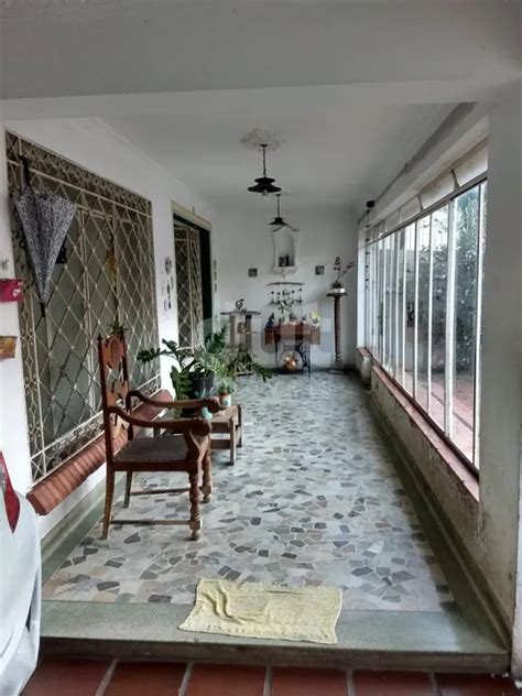 Casa na Rua Barão de Atibaia 104 Vila Itapura em Campinas por R 800