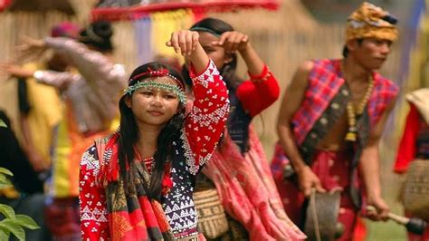 Lumad Tribe: People and Cultures of the World - The World Hour