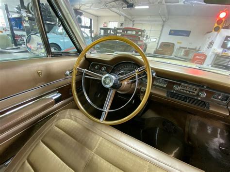 1966 Chrysler New Yorker 11 Barn Finds