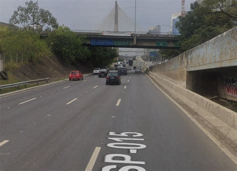 CET monitora trânsito na região da Marginal Pinheiros para corrida