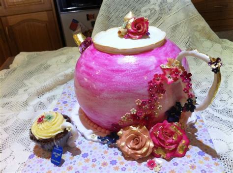 Tea Pot Cake With Hand Made Roses And Flowers Teapot Cake Tea Pots