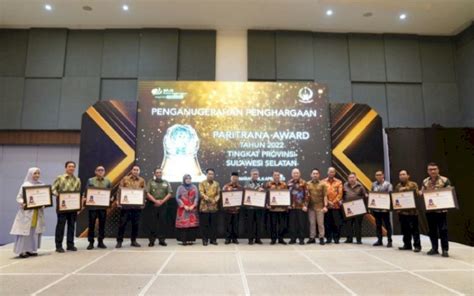 Tiga Pemda Raih Paritrana Award Pluz Id