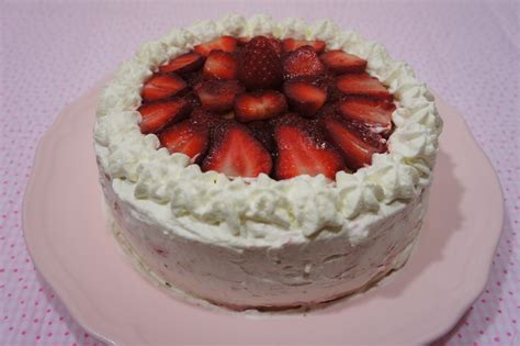 Sweet Miss Muffin ¡¡tarta De Fresas Con Nata Para Celebrar Los 6 Meses