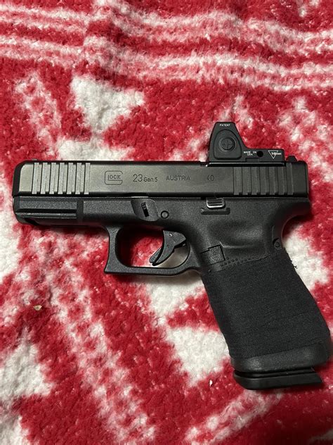 Whats A Good Light For This Piece Of Ass R Glocks