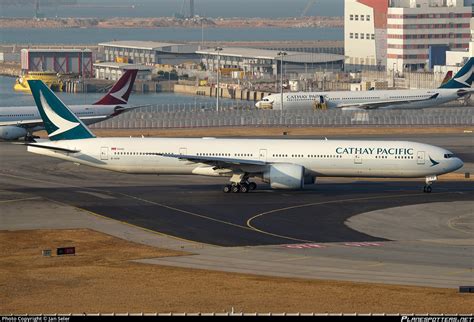 B Kpp Cathay Pacific Boeing Er Photo By Jan Seler Id