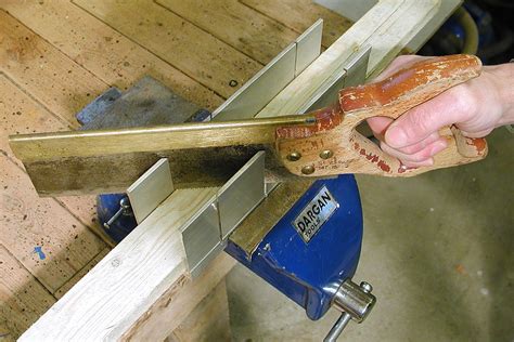 How To Cut Wood At An Angle With A Hand Saw Or Miter Saw Dengarden