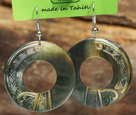 Boucles D Oreilles Disque En Nacre De Tahiti Sign Wo Ta Prokop