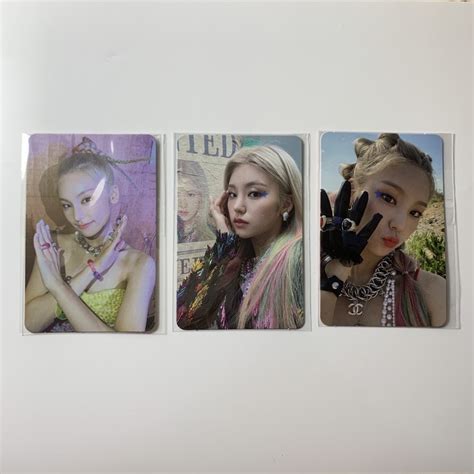 Jual Yeji Itzy Not Shy Photocard Album Booked Shopee Indonesia