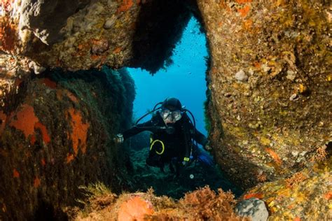 Les 9 meilleurs spots où faire de la plongée en Corse