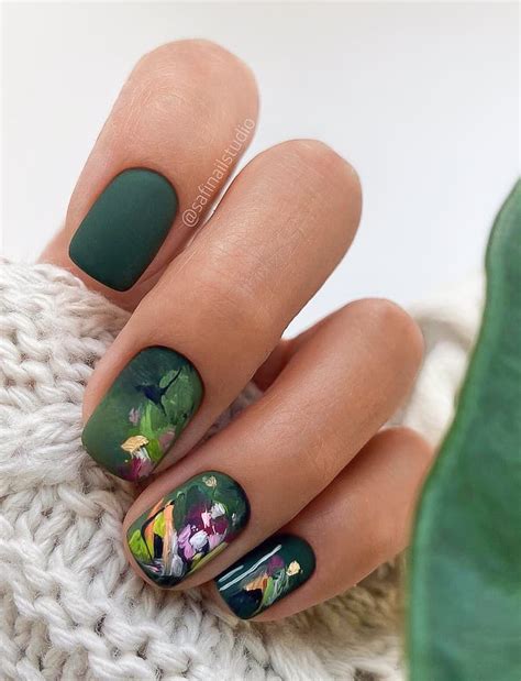 Gorgeous Emerald Green Nails Youll Want To Copy