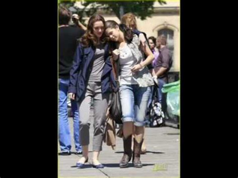 Lesbian Romance Between Selena Gomez And Leighton Meester YouTube