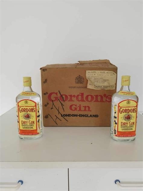 Gordon's - Dry Gin - with original bottle box - b. 1978 - - Catawiki