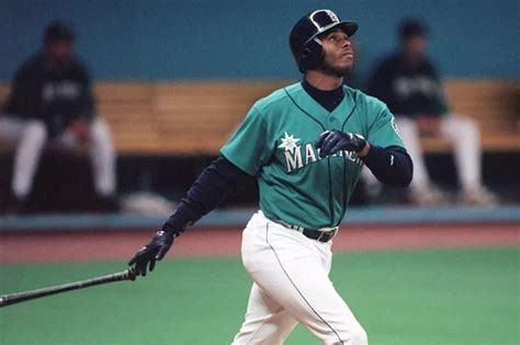 Ken Griffey Jr Becomes Latest Alabama Athletics Guest Speaker Rrolltide