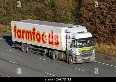 Farmfoods Haulage Delivery Trucks Food Lorry Heavy Duty Vehicles