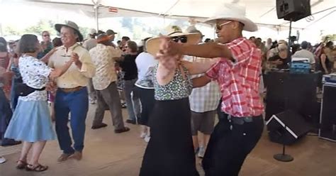 Zydeco Dancing Music History And Cajun Culture Zydeco Dancing Zydeco Dance Articles