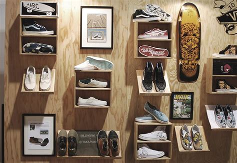 10 Years Of Vans Vault 2003 2013 Shoe Display Display Design